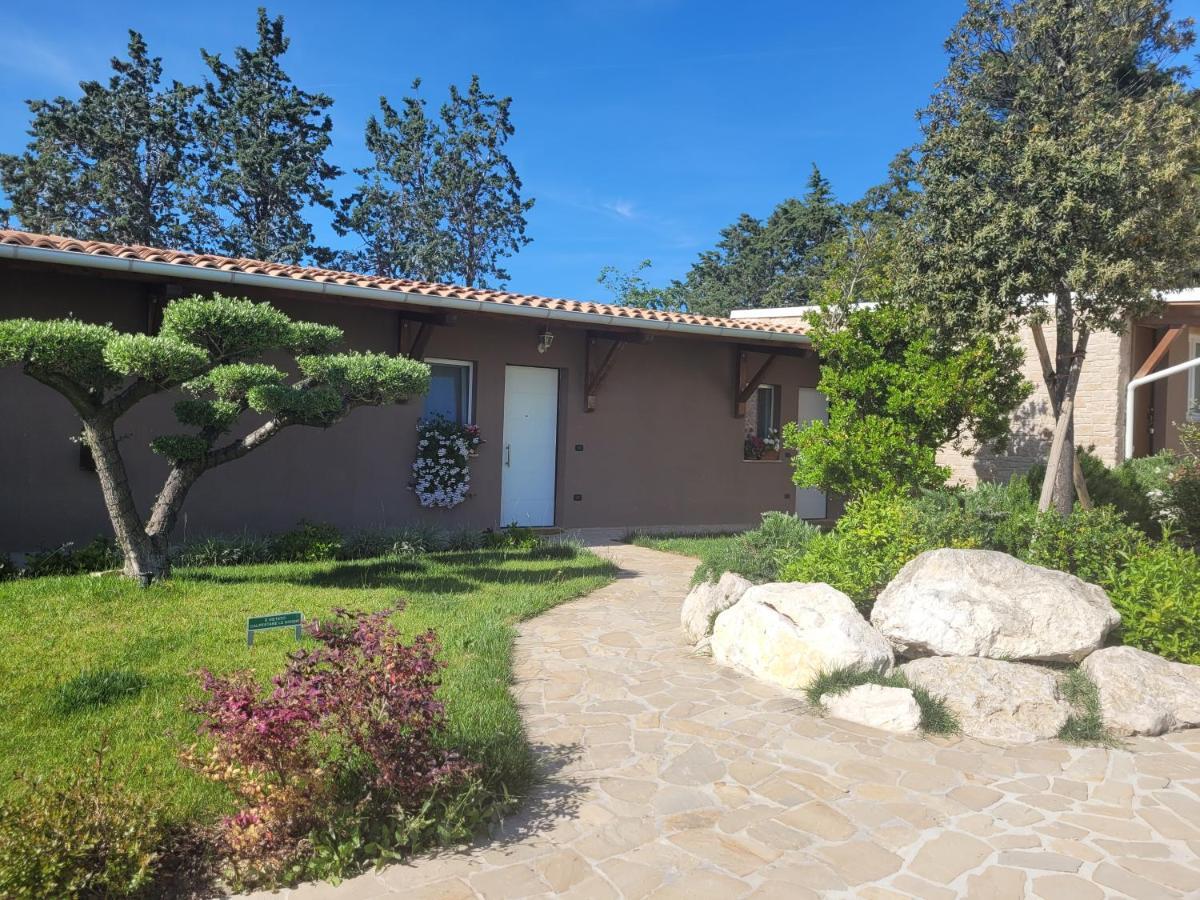הוילה Belvedere Ostrense La Collina Dei Cavalieri מראה חיצוני תמונה